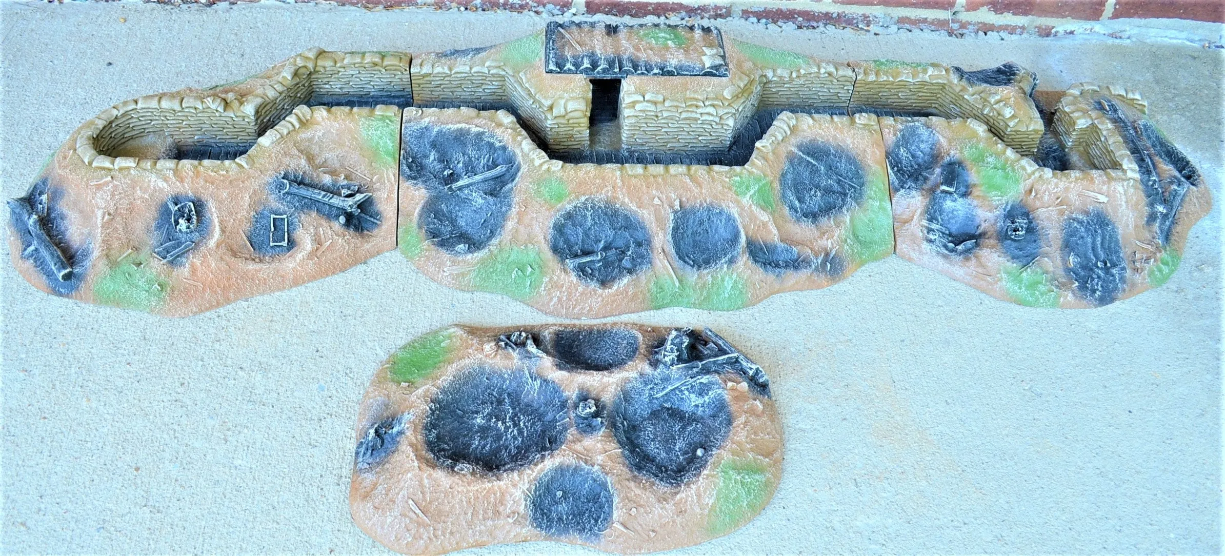Atherton Scenics Painted WWII WWI Trench Center Interior Command Bunker